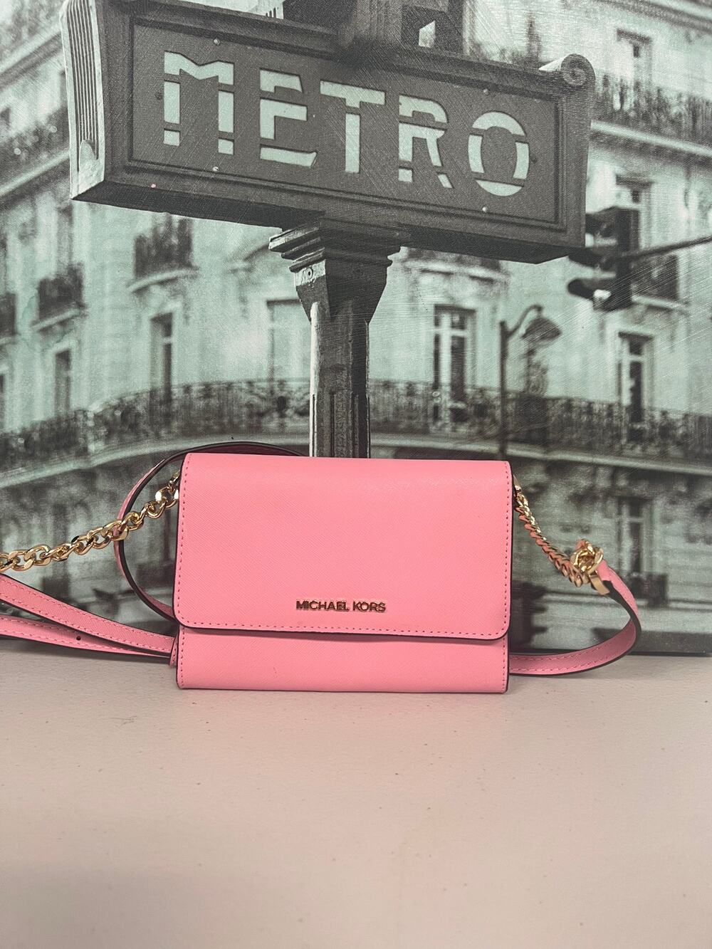 Michael Kors 35S0GTVC2L Pink Saffiano Leather Phone Crossbody Wallet Bag